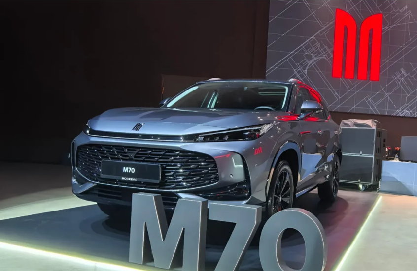 روسيا تزيح الستار عن سيارات موسكفيتش