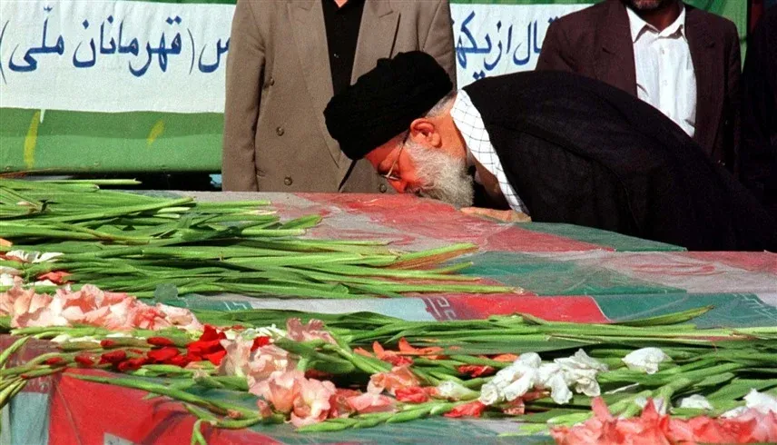 مقتل نجلة المرشد الإيراني وصهره وحفيدته