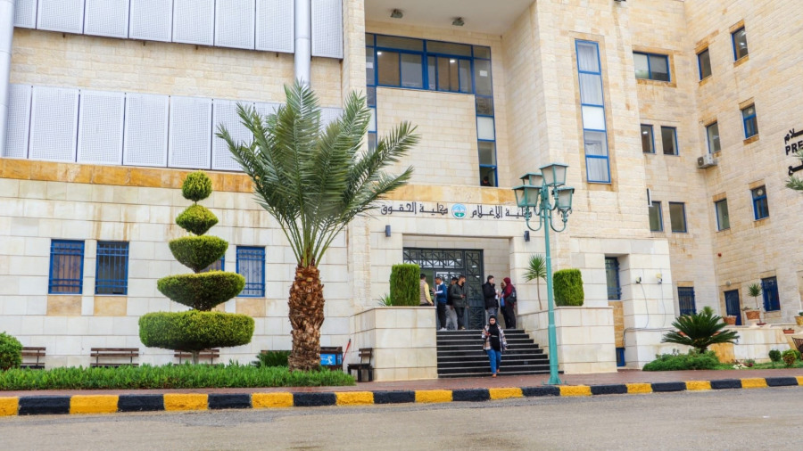 إعلام الزرقاء تحصل على أول شهادة