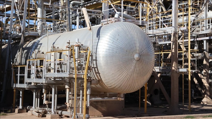 البترول الكويتية تعلن القوة القاهرة وتخفض