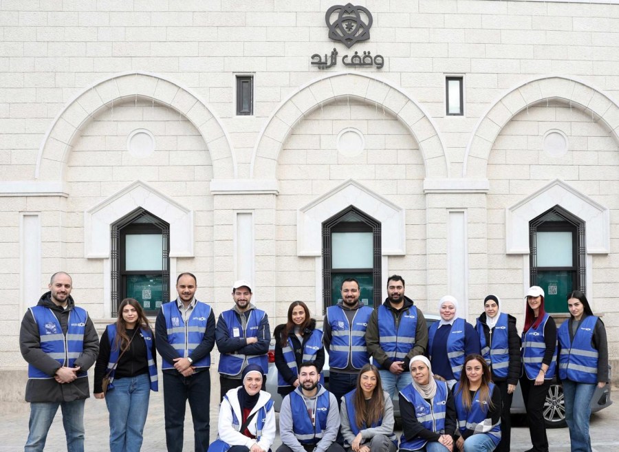 البنك العربي يشارك في نشاطات تطوعية