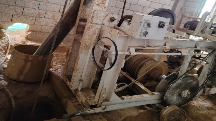 ضبط حفارة بئر مخالفة في المفرق