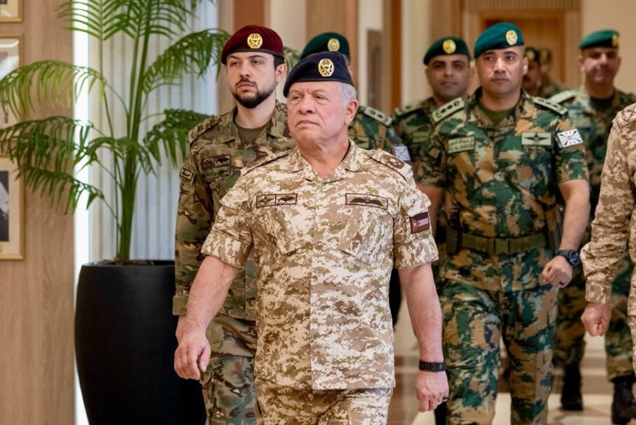 هذه رسائل الملك في القيادة العامة