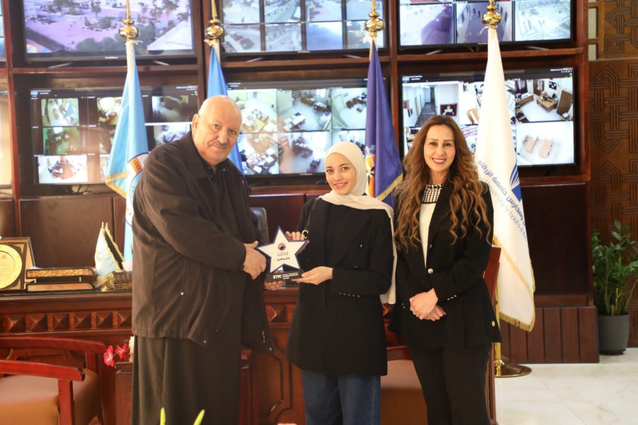 الدكتور محمود أبو شعيرة يدعم أوائل