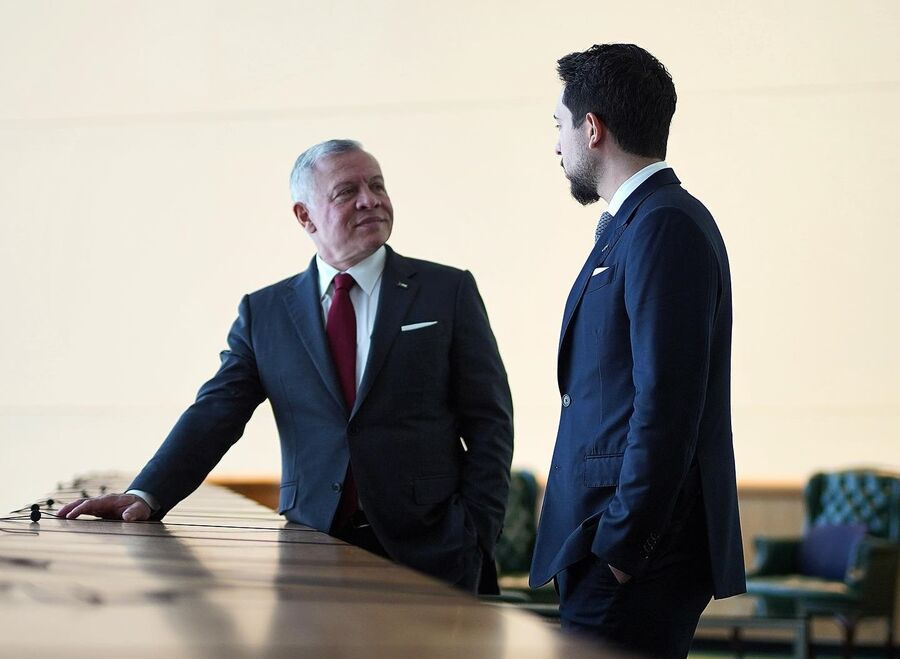 الفوسفات تهنئ جلالة الملك وولي العهد