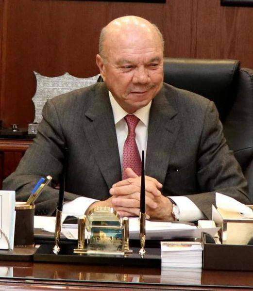 مساعدة يكتب: قراءة تحليلية في خطاب