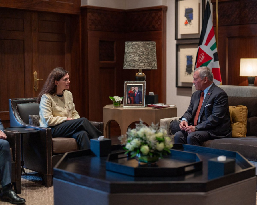 الملك يستقبل مستشارة الرئيس الفرنسي لشؤون