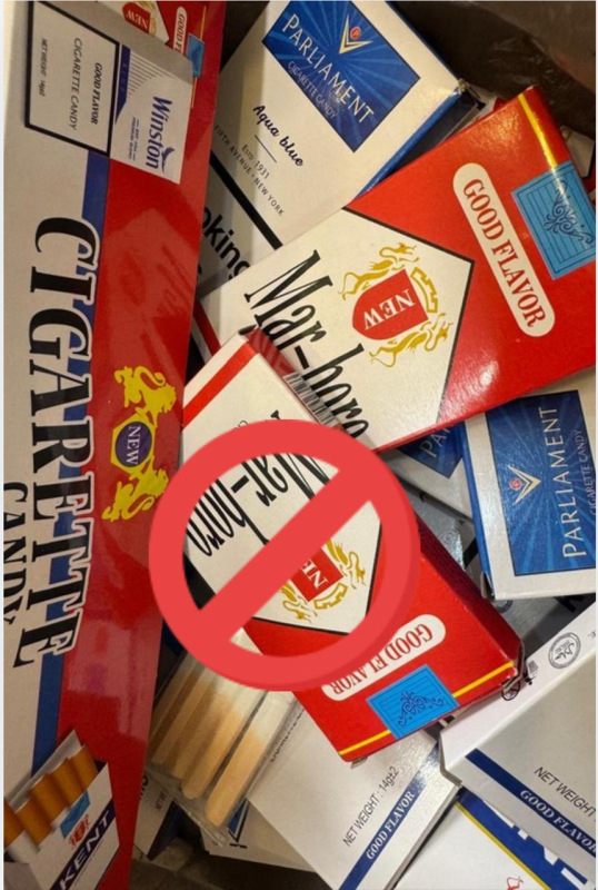 إغلاق سوبر ماركت لضبط منتج حلوى