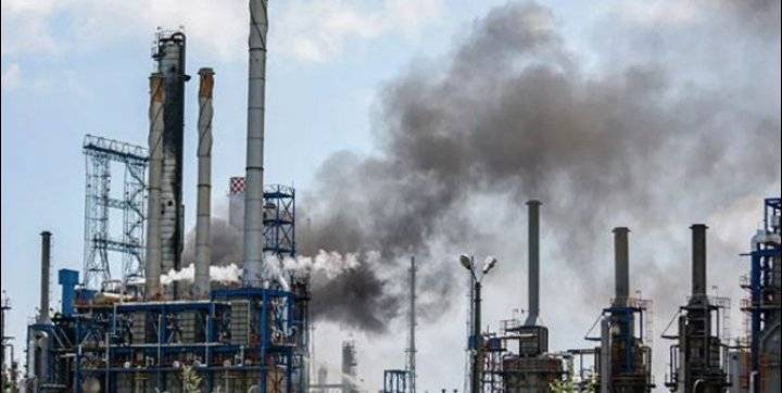 اندلاع حريق في مصفاة ميناء الأحمدي