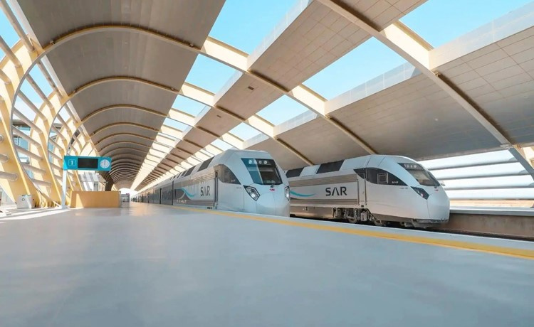 الخطوط الحديدية السعودية تطلق 5 مسارات