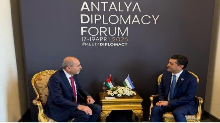 الصفدي يعقد سلسلة لقاءات دبلوماسية على