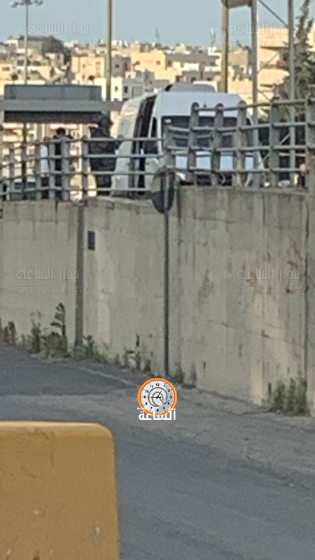 سلاح الهندسة الملكي يتعامل مع حقيبة