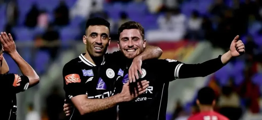 النشمي العزايزة في الشباب السعودي.. كيف