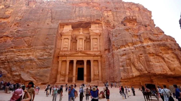 الأردن: ارتفاع ملموس بأعداد زوار المواقع