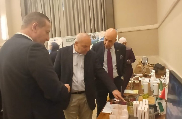 جامعة البترا تشارك في ختام مسابقة