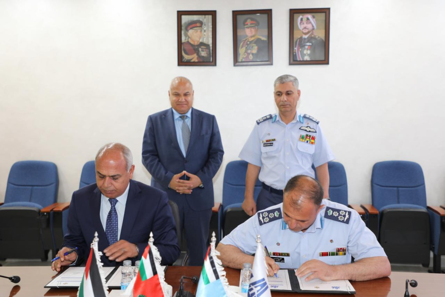 العمل والأردنية لأنظمة الطيران توقعان اتفاقية