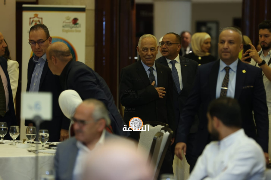 العيسوي يرعى الحفل التكريمي لبنك الدواء