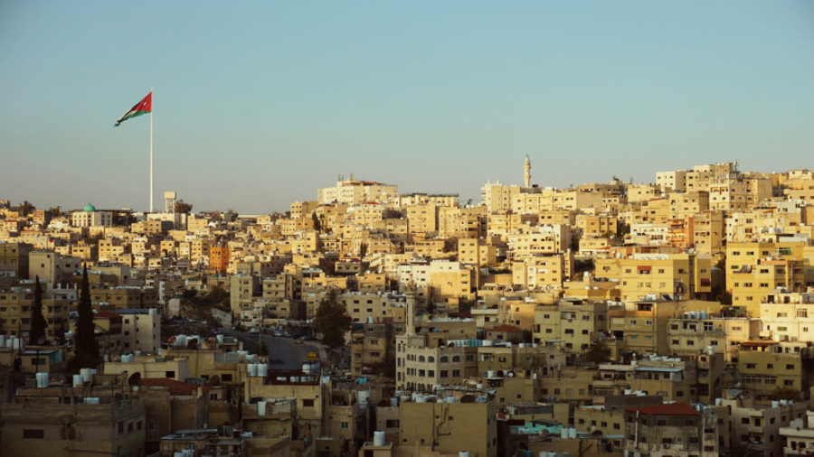 طقس أردني لطيف الجمعة والسبت وارتفاع