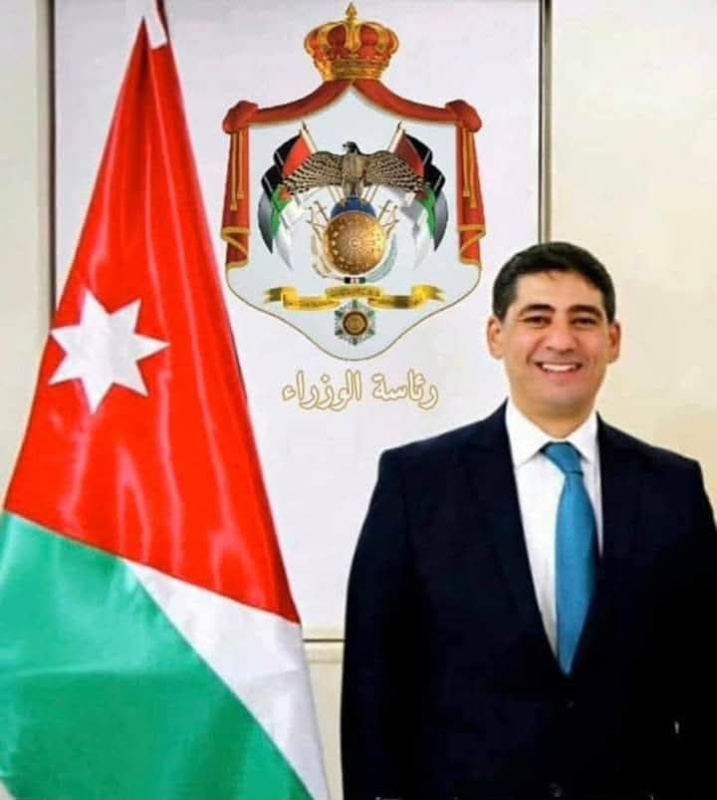 العواملة يتقبلون التهاني بتعيين نذير أمينا