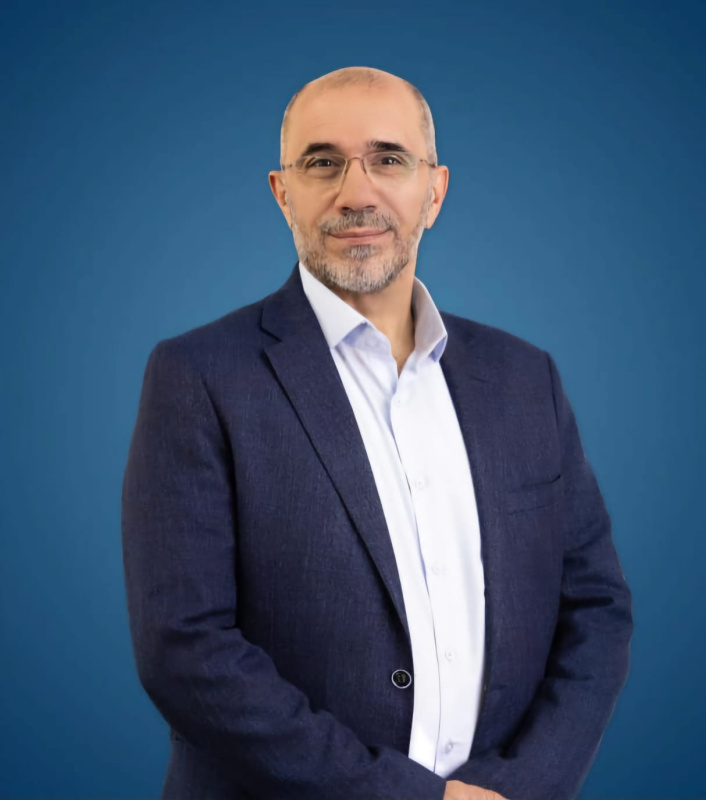 تجارة عمان: شمول النقل السياحي المتخصص