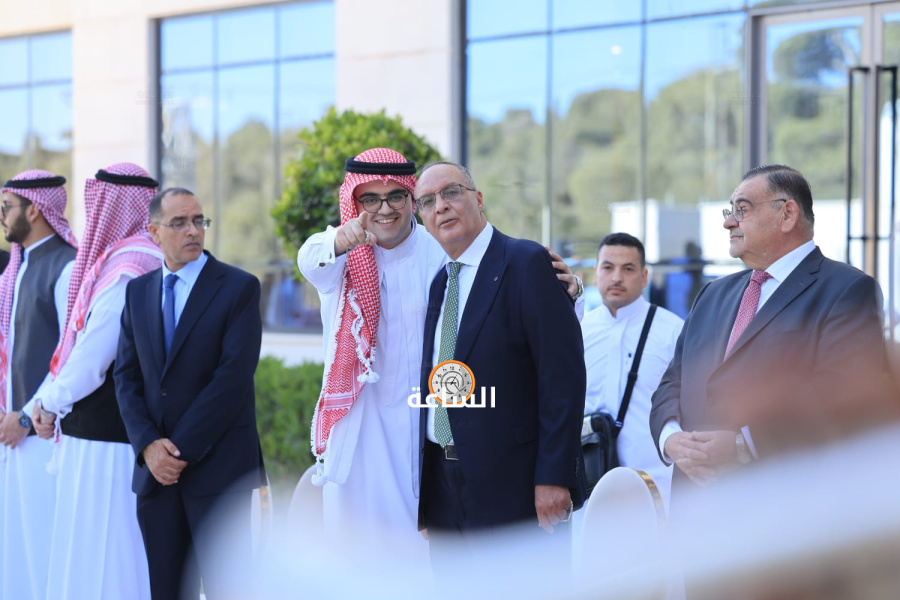 الدكتور محمد المعاقبة يولم بزفاف نجله
