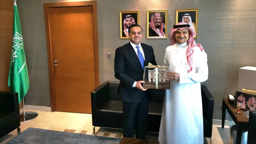 مدير مهرجان جرش والسفير السعودي يبحثان