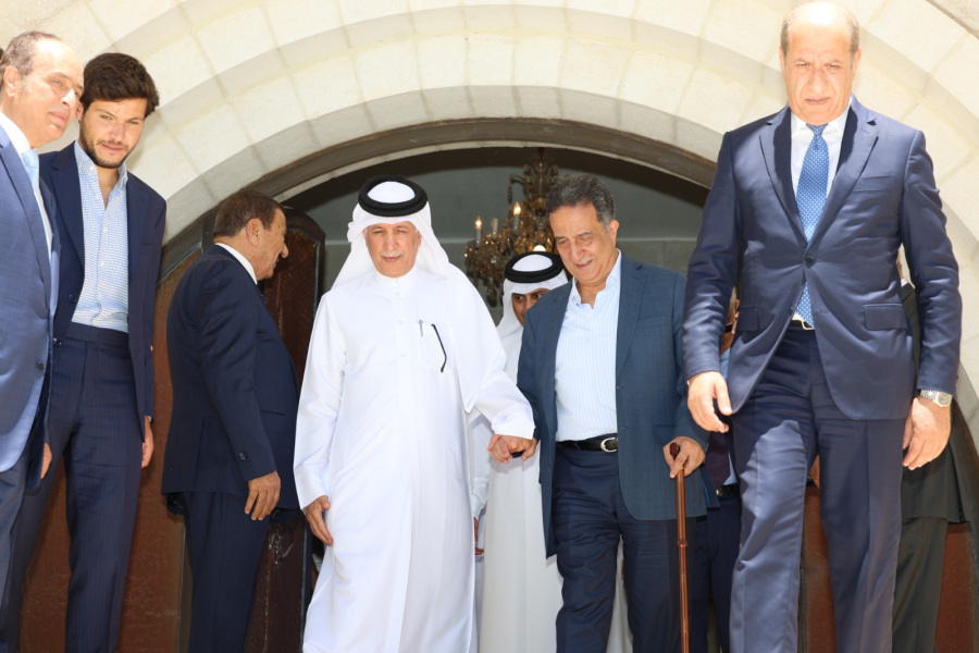 لفتة إنسانية تعكس عمق العلاقات.. وزير