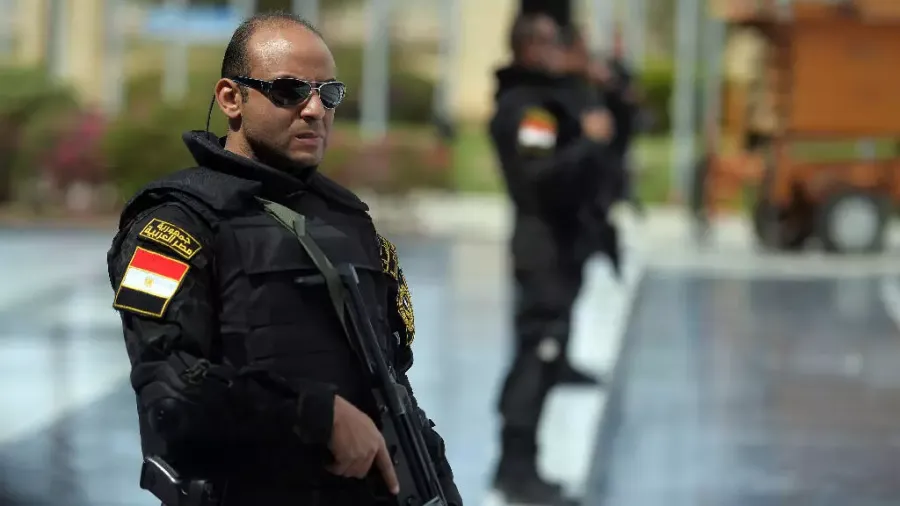 مصر.. رفضت الارتباط به فشوه وجهها