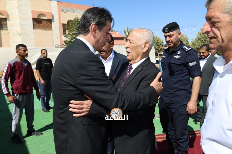 الديوان الملكي ورؤساء وزارات سابقون ووزراء