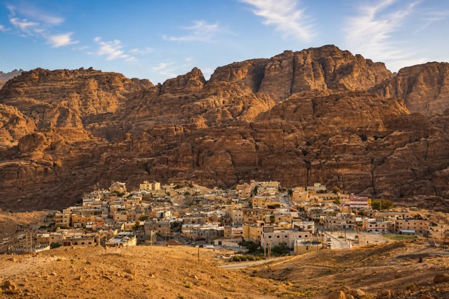 البترا.. أم صيحون البلدة الأكثر تضررا