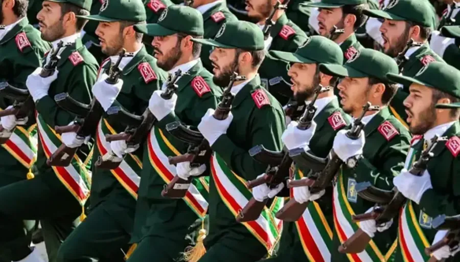 هل حلّ الحرس الثوري الإيراني مكان