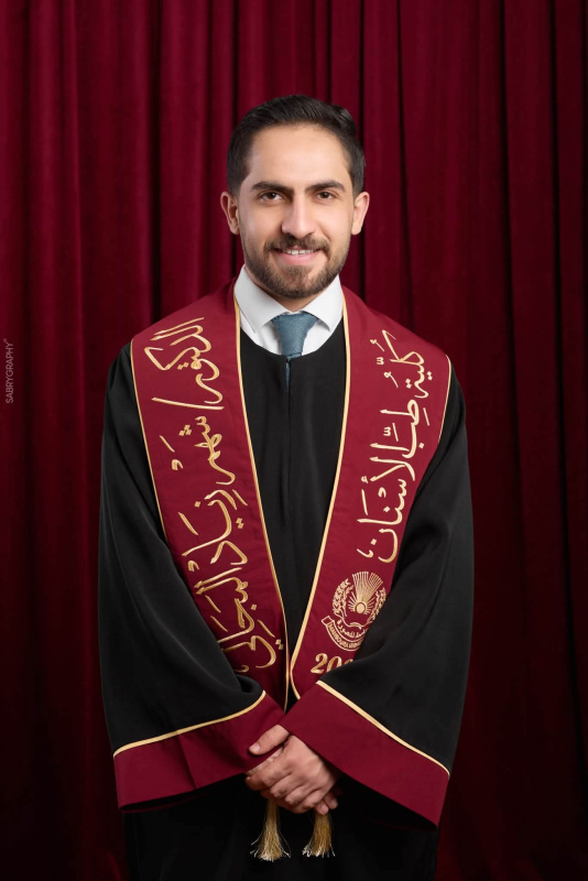 البكالوريوس في طب الاسنان لـ شهم