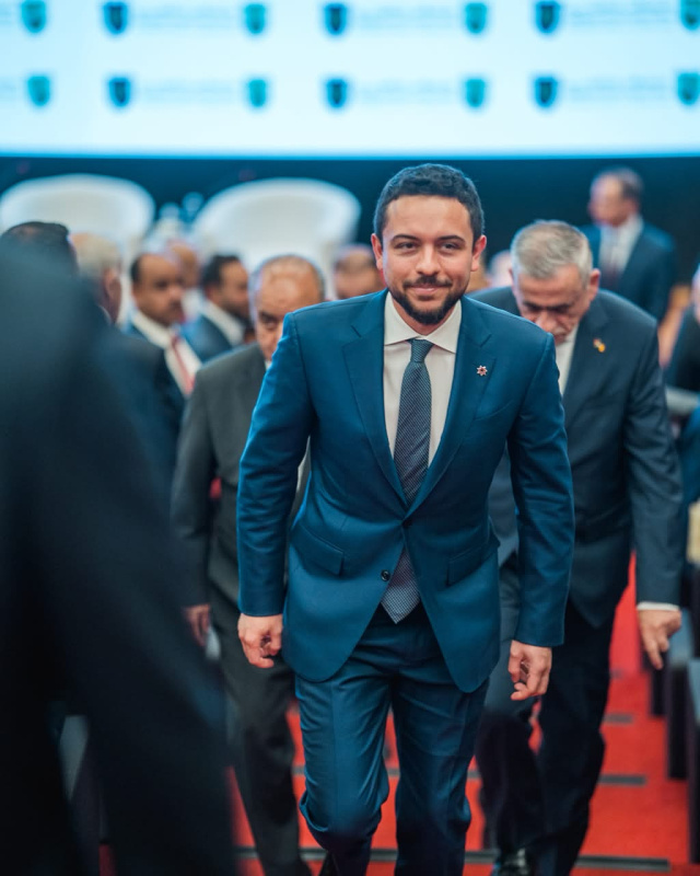 ولي العهد من رحاب الجامعة الأردنية: