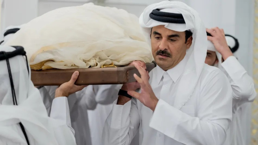 حمد بن خليفة آل ثاني.. ثورة