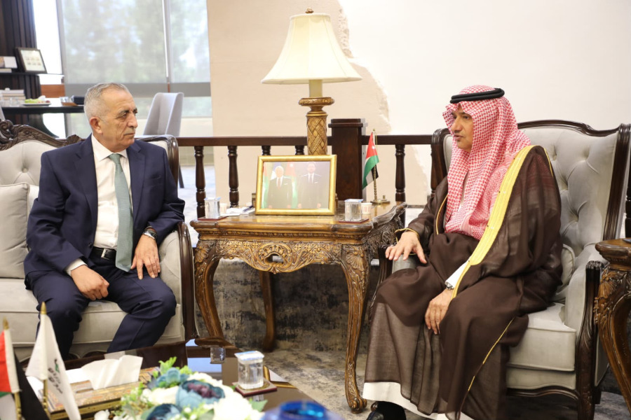 الوزير الرواشدة يلتقي السفير آل سعود