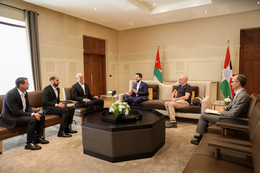 ولي العهد يستقبل الحكام الأردنيين بعد