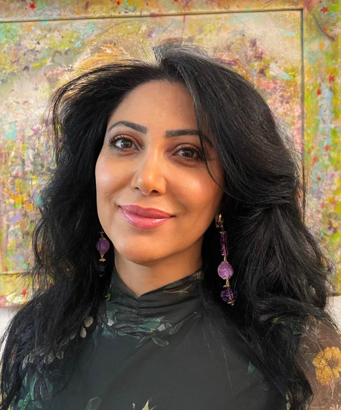 معرض جديد للفنانة التشكيلية الأردنية روان