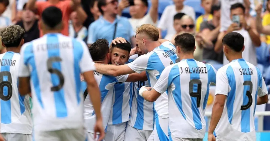 الفيفا يفتح إجراءات تأديبية بحق منتخب