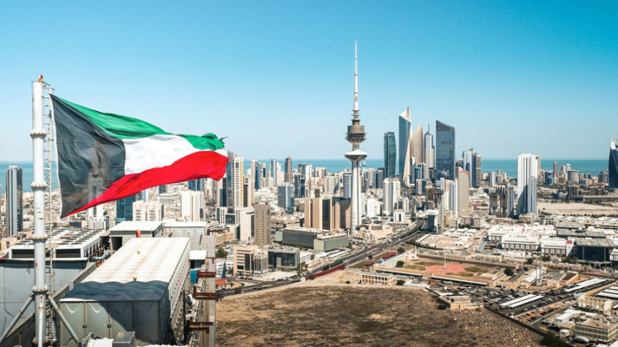 الكويت تعلن التصدي لهجمات مسيرات إيرانية