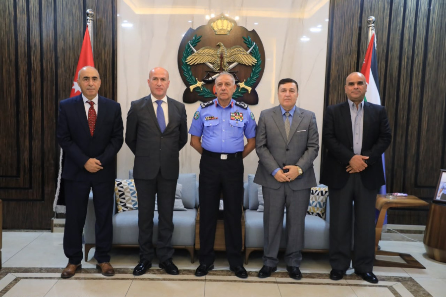 مدير الأمن العام يكرّم ألوية متقاعدين