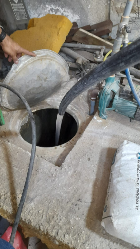 ضبط اعتداءات على خطوط مياه لتعبئة