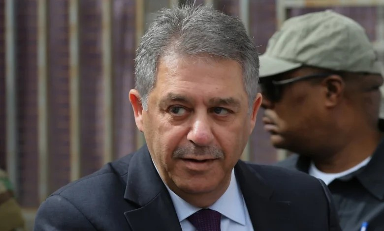 سينقل جوا من مطار رفيق الحريري