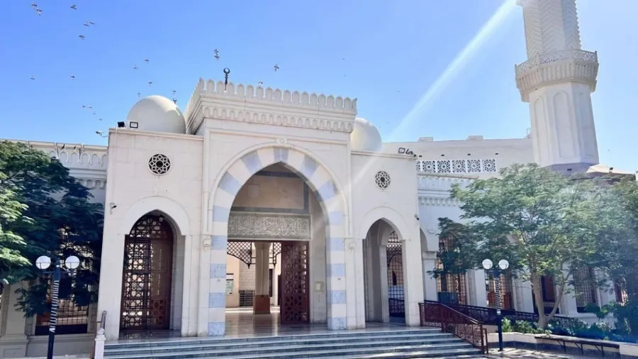 Aqaba.. Friday Sermon in Sign Language Brings the Deaf Together at Al-Sharif Al-Hussein Mosque | Madaar Al-Saa'a - Madaar Al-Saa'a