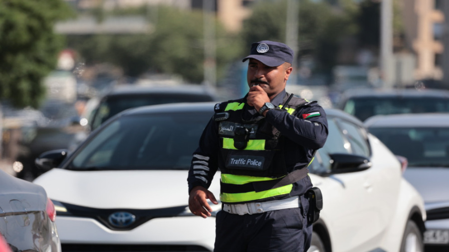 الأمن يحذر من مواكب المركبات بالتزامن