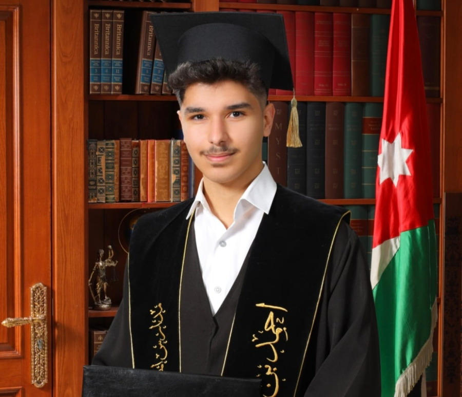 أحمد بن طريف.. مبارك