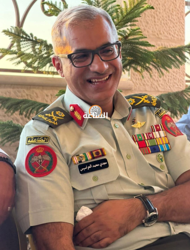 الصحفي أحمد أبو عساف وعشيرته يهنئون