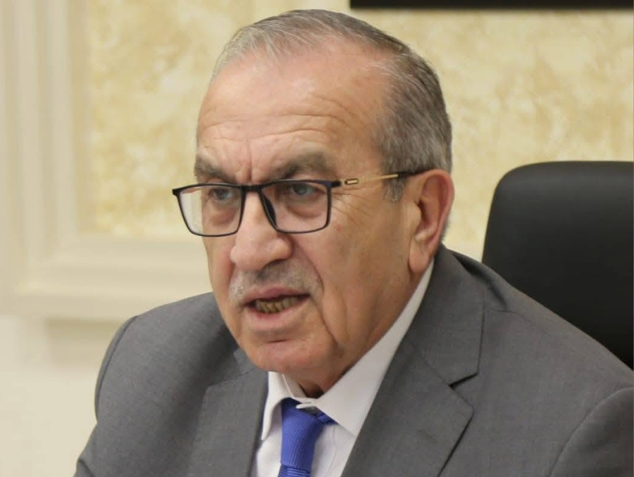 وزير الأشغال يجري تنقلات بين كبار