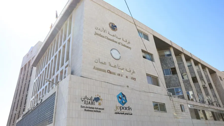 صادرات صناعة عمان تتخطى عتبة الــ5