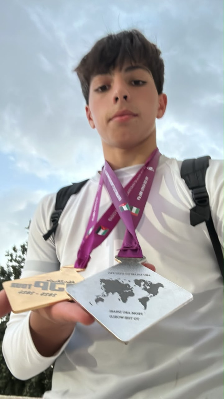 احمد احسان الشنطي ينال ذهبية عمان