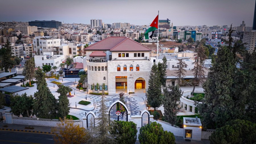 مجلس الوزراء يقر نظاما معدّلا لنظام